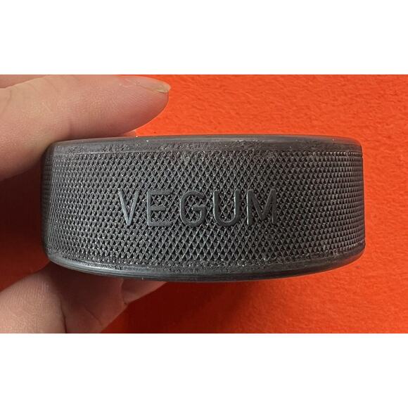 NHL Buffalo Sabres Hockey Puck - Picture 3 of 5